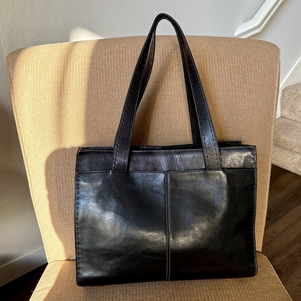 Fossil Black Leather Tote Bag with Glossy Finish